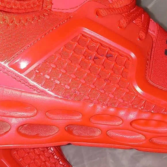 Nike Air Max Men's Shoes Size 9.  Red - Picture 8 of 9